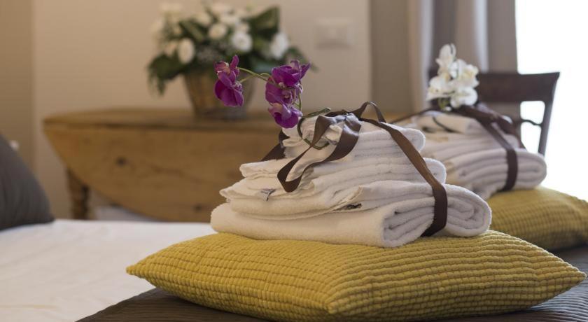 Bed and Breakfast Yhomisus Comiso Esterno foto