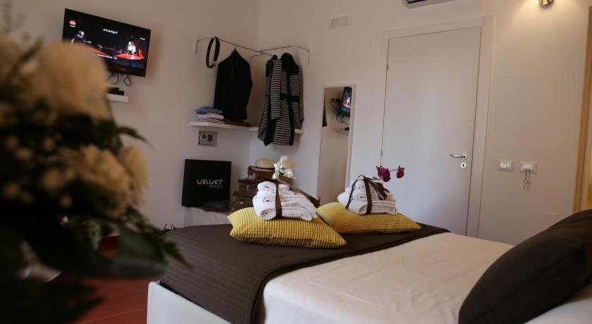 Bed and Breakfast Yhomisus Comiso Esterno foto